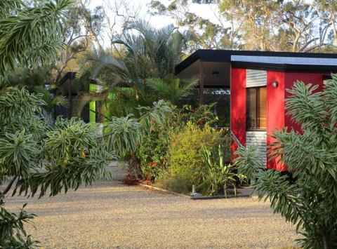 The Lovely Cottages Retreat - Guests Only - Dentist Find 0