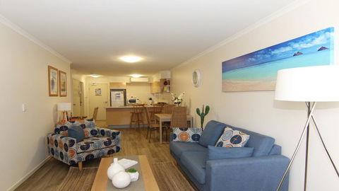 The Marina 408 - CBD Location - Dentist Find 2