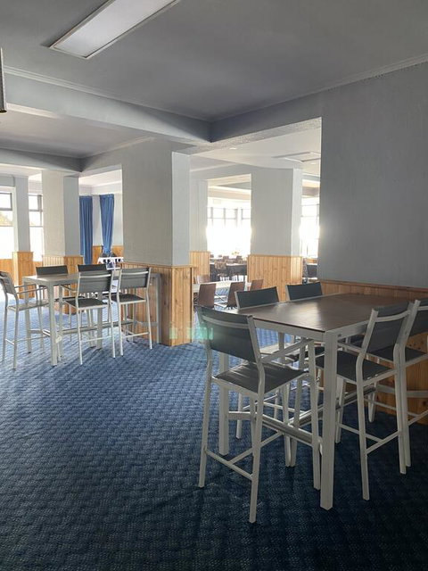 The Menai Hotel - Dentist Find 3