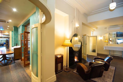 The Mile End Hotel - Dentist Find 2