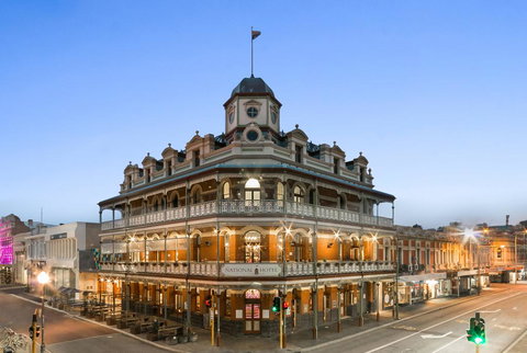 The National Hotel - Dentist Search 0