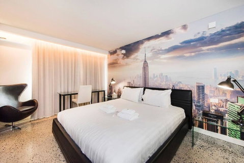 The Nest - New York Style Space In Northbridge + Roof Terrace - Dentist Find 1