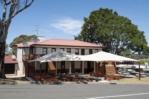 The Oaks Hotel - Dentist Find 0