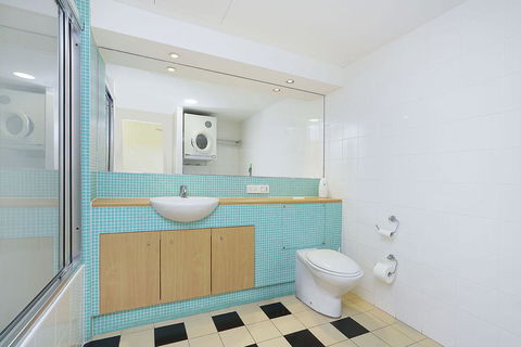 The Oaks Waterfront Resort, Unit 105 - Dentists Australia 1