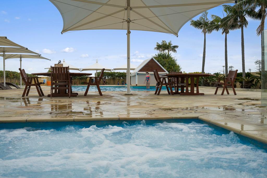 The Oaks Waterfront Resort Unit 303