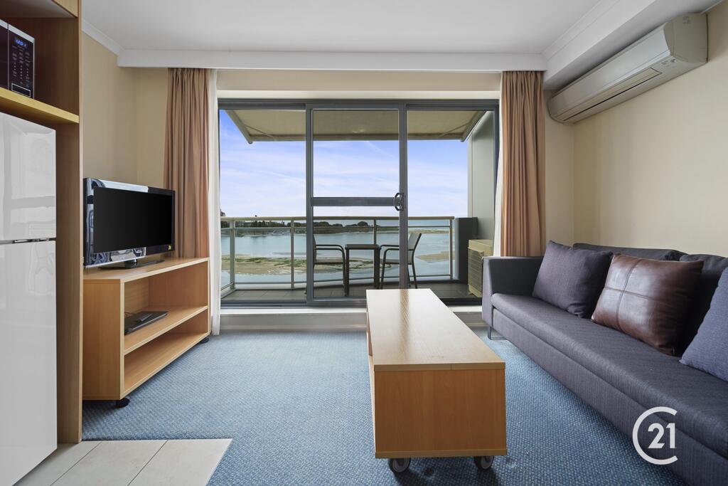 The Oaks Waterfront Resort Unit 511