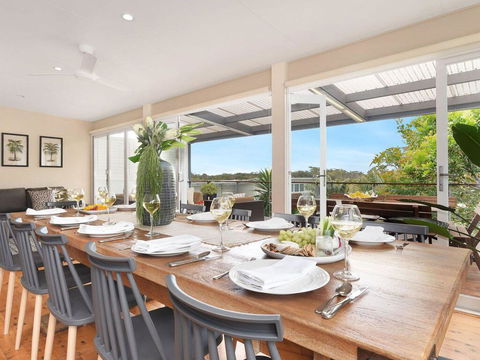 The Old Bottleshop - Waterfront, Pool Table And More - Dentist Find 1