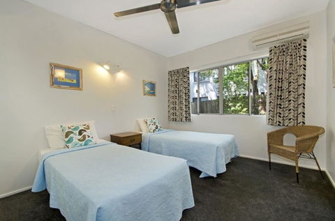 The Outlook - Dentist Search 1