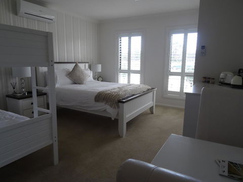 The Oxley Estate B&B - Dentist Search 0