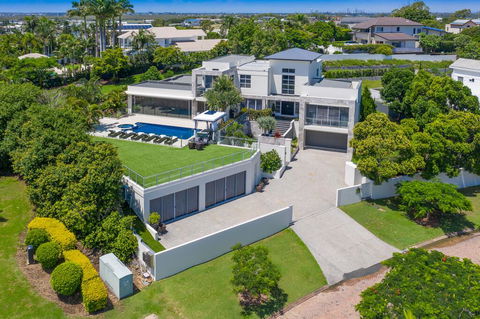 The Park House - Dentist Find 3