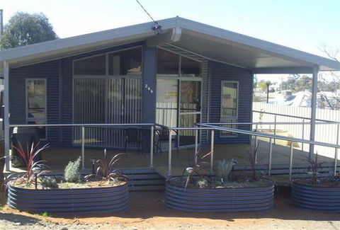The Real McCoy Holiday Accommodation - Dentists Australia 0