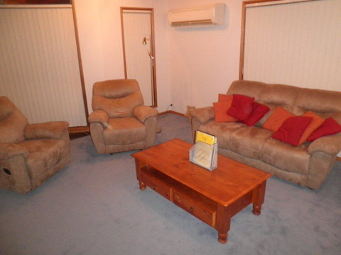 The Real McCoy Holiday Accommodation - Dentist Find 2