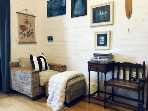 The Residence Stylish Comfort With Fireplace - Dentist Find 2