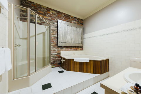 The Royal Daylesford Hotel - Dentist Find 1