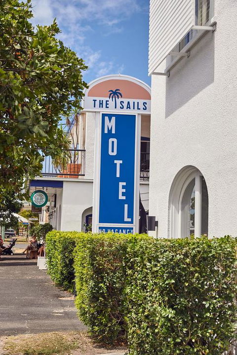 The Sails Motel Brunswick Heads - Dentist Find 3