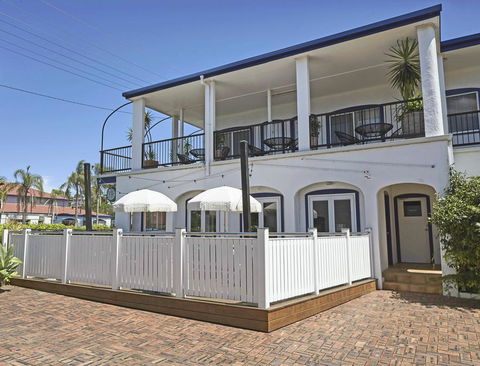 The Sails Motel Brunswick Heads - Dentist Find 1