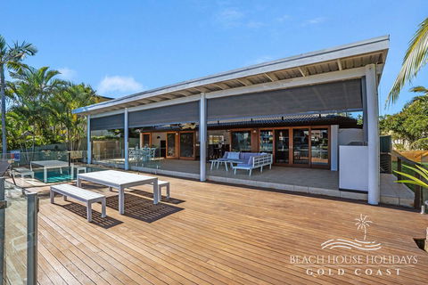 The Savoy Beach House - Dentist Search 3