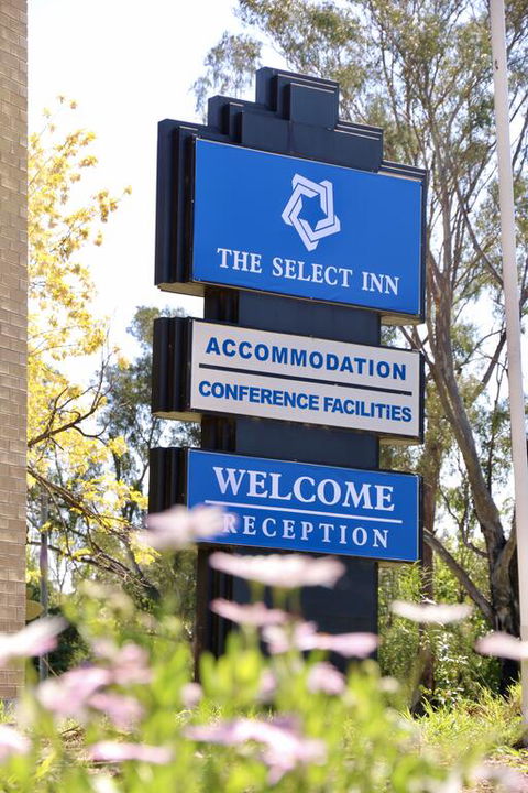 The Select Inn Penrith - Dentists Australia 3