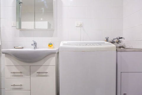 The Shouse - Dentist Find 3