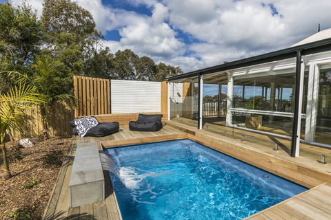 The Summer House Retreat Torquay - Dentist Find 2