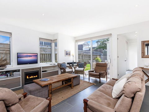 The Townhouse - Dentist Find 2