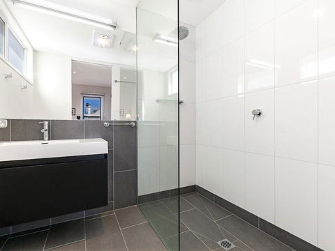 The Townhouse - Dentist Find 1