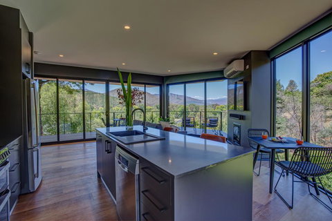 The View Bright - Dentist Find 0