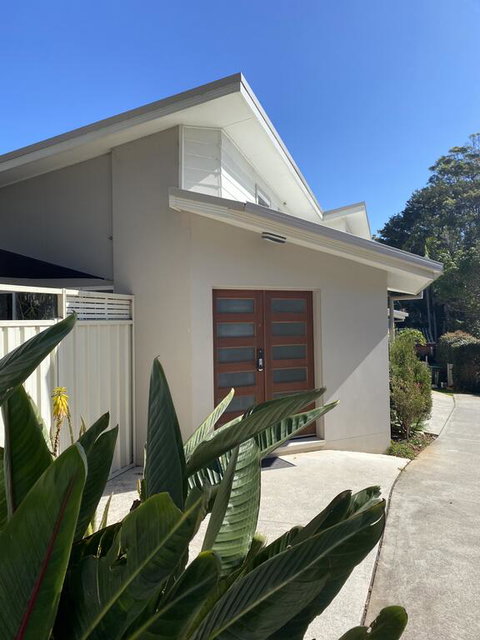 The Villa Shelly Beach - Dentist Search 1