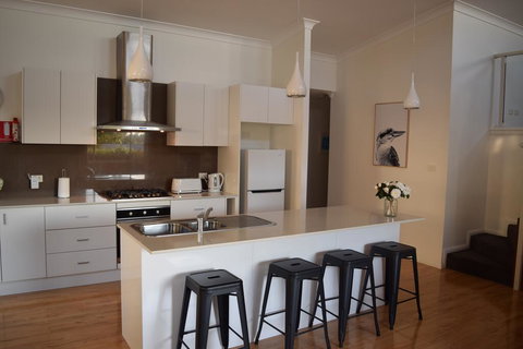 The Villa Shelly Beach - Dentist Search 0