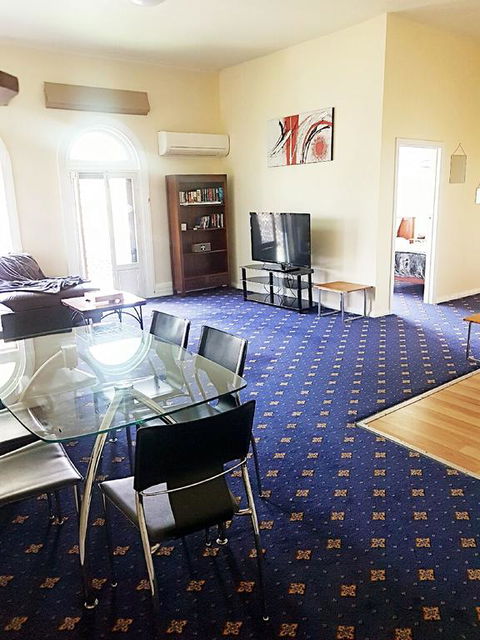 The Wharf Hotel - Dentist Find 3