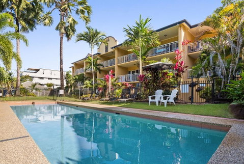 The York Beachfront Holiday Apartments - Dentist Find 0