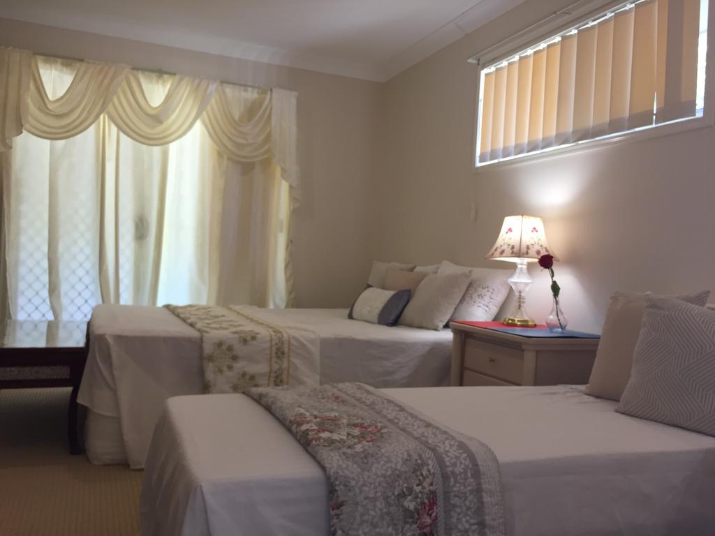 Theme Parks Amituofo Guest House