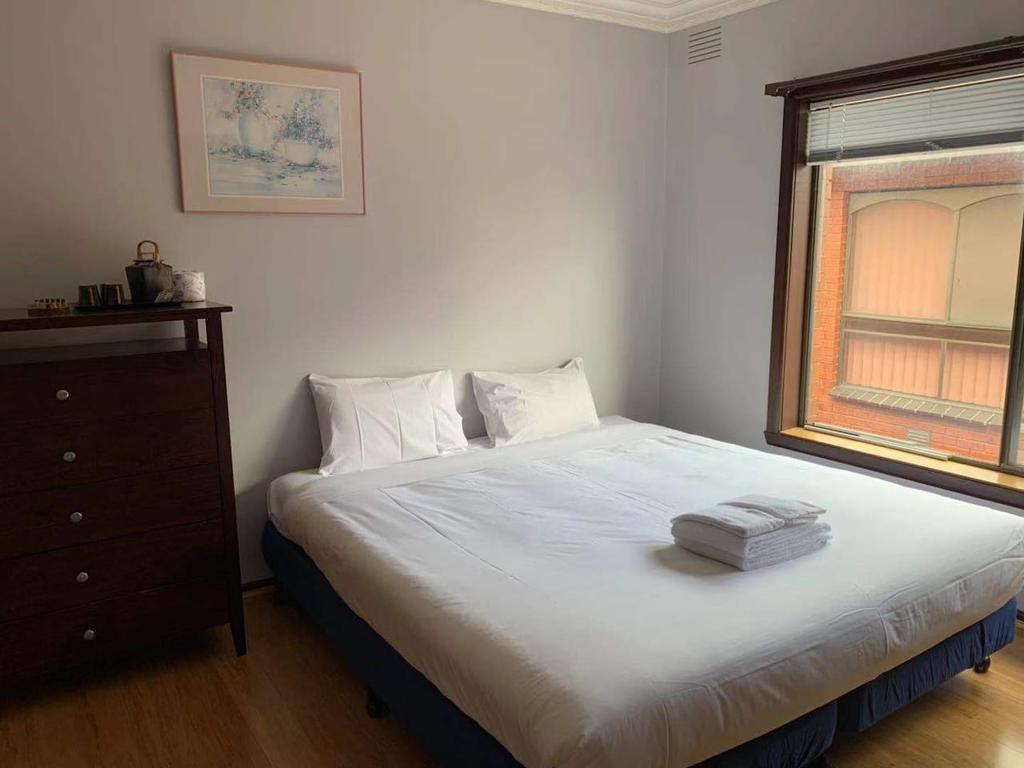 Thomastown Antique House Room 4