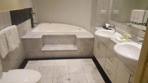 Three Bedroom @ Paramount - Dentist Find 1