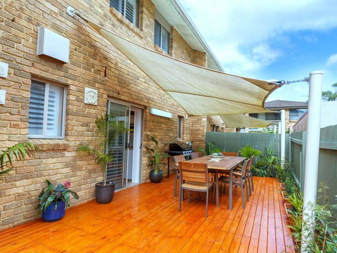 Tilly And Annies Place - Dentist Find 1