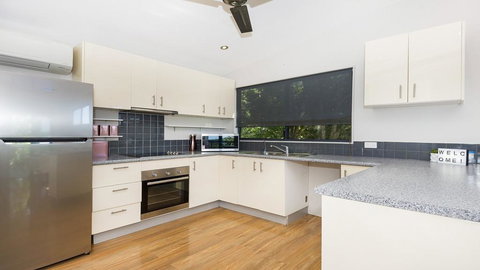 Timbavati - Air-conditioning - WiFi - Dentist Find 1