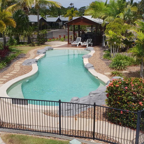 Tin Can Bay Marina Villas - Dentist Find 2