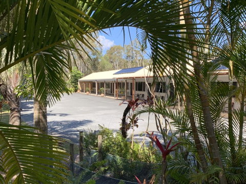 Tin Can Bay Motel - Dentist Find 0