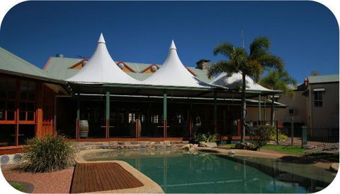 Tinaroo Lake Resort - Dentist Find 1