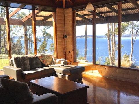 Tinderbox Cliff House - Dentist Find 2