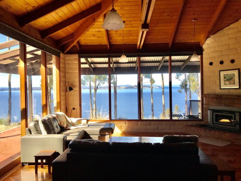 Tinderbox Cliff House - Dentist Find 1