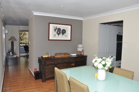 TL Warmest Homestay - Dentist Search 1