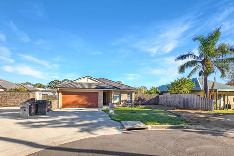 Toonalook Retreat - Pet Friendly And Close To Town - Dentist Search 0