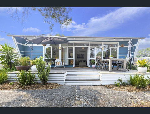 Toot Toot ! 50s Classic Beach House With Bungalow - Dentist Find 0