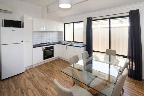 Tootys Place - Dentist Find 1