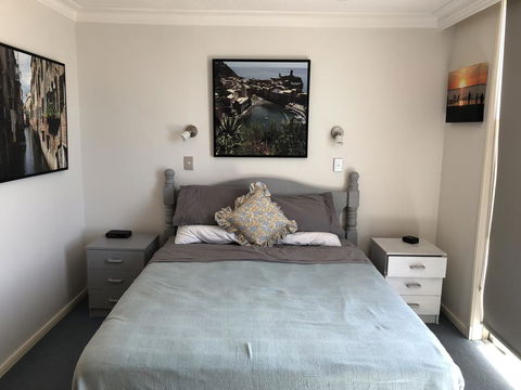 Toowoon Bay Beachfront Apartment - Dentists Australia 3