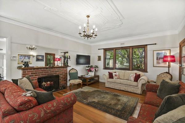 Torquay Retreats Aus - Bristol Road