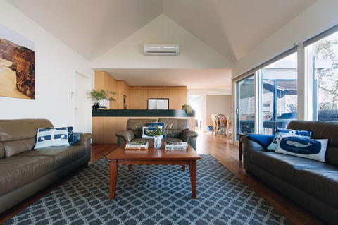 Torquay Retreats Aus - Eighteen Beach - Dentist Search 2