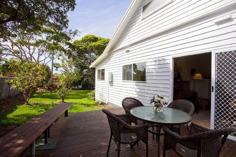 Torquay Retreats Aus - ThirtyOne Pride - Dentist Search 1