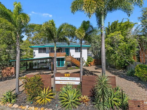 Torquay Terrace Bed & Breakfast - Dentist Find 1